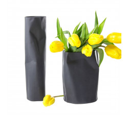Wazon Pogięty czarny 20 cm Ćmielów